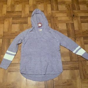 Knitted lavender long sleeve v neck hooded shirt